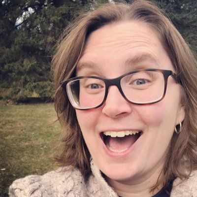 Headshot of Professor Liza Potts